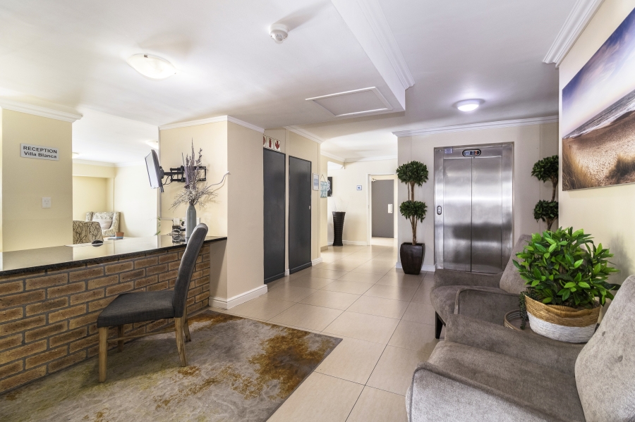 Commercial Property for Sale in Lochnerhof Western Cape